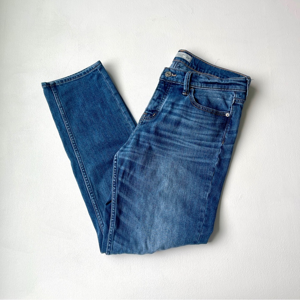 Abercrombie & Fitch Ripped Knee Boyfriend Jeans